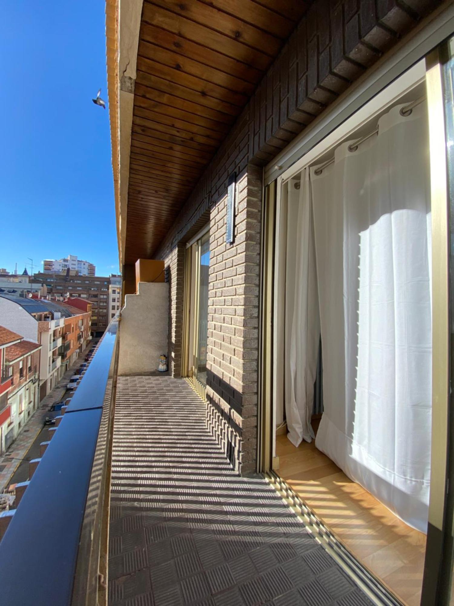 Boutique Valbuena By Aroom Vut-Le- 1307 Leon Luaran gambar